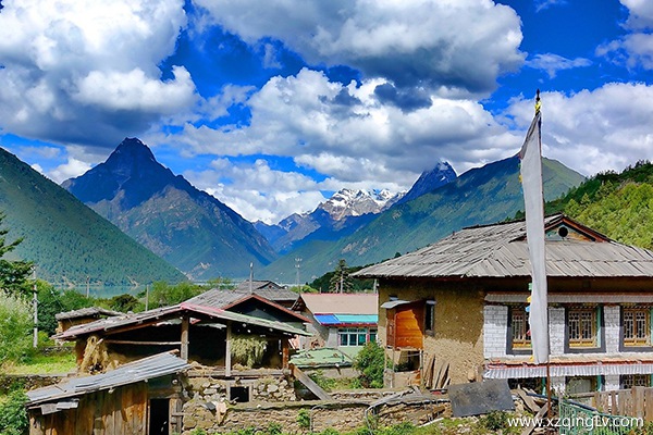 去西藏報(bào)團(tuán)游玩要多少錢